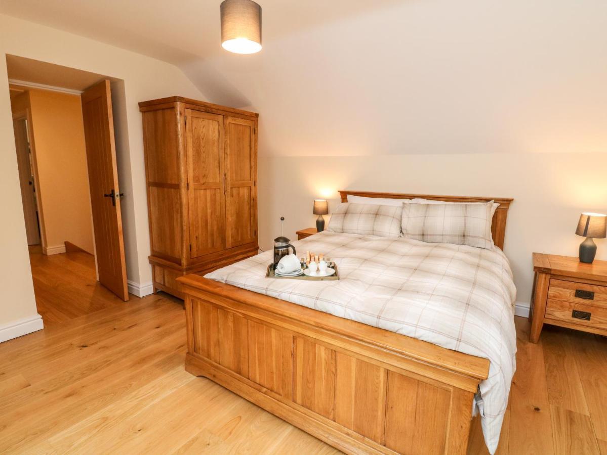 Owls Barn Villa Ashbourne  Exterior photo
